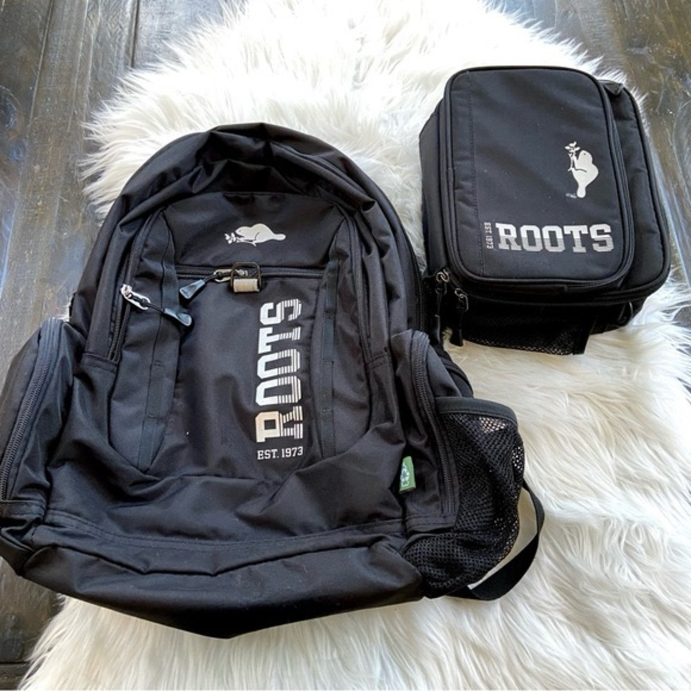 Roots backpack and lunch bag